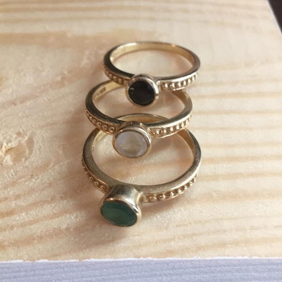 Elegant Gold and Gemstone Ring Set - Picture 2 of 2